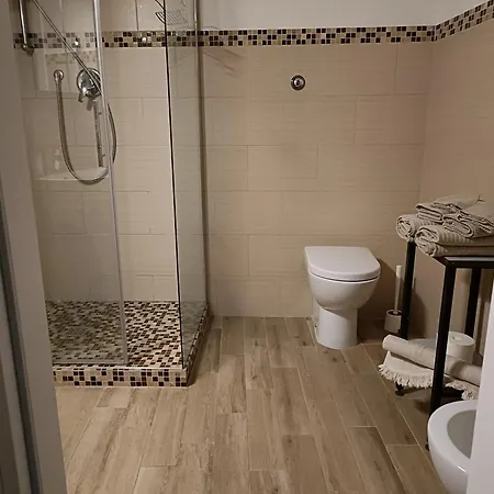 Apartament Anita Hh *